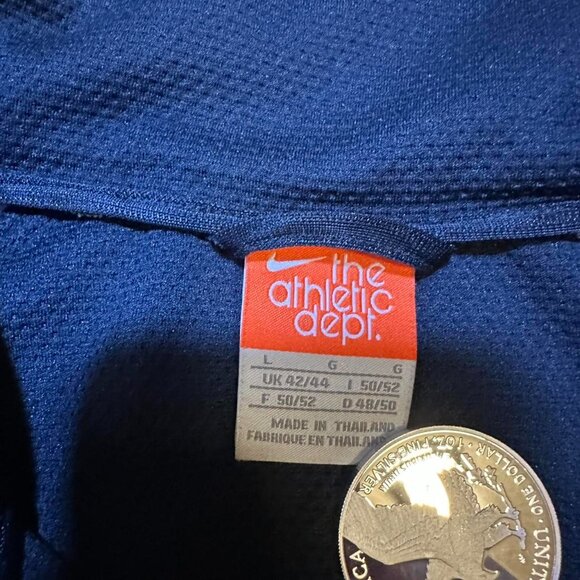 Nike Men's Navy Jacket - Picture 2 of 3